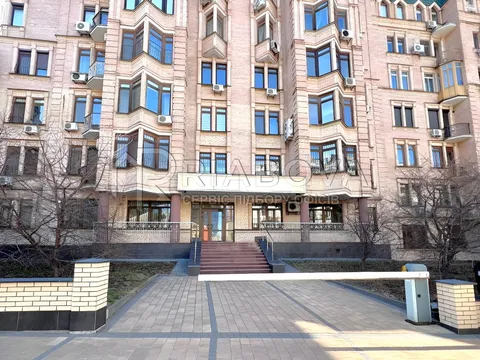 Аренда помещения, 285 метров на ул. Кудрявская 13/19.